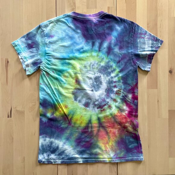 Gildan Unisex Adults Purple Blue Fuchsia Dyed T-Shirt size Small CUSTOM TIE-DYED - Picture 4 of 5